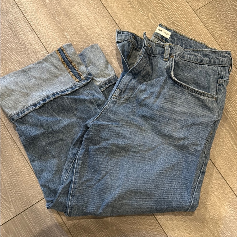 Cuffed Cropped Jeans